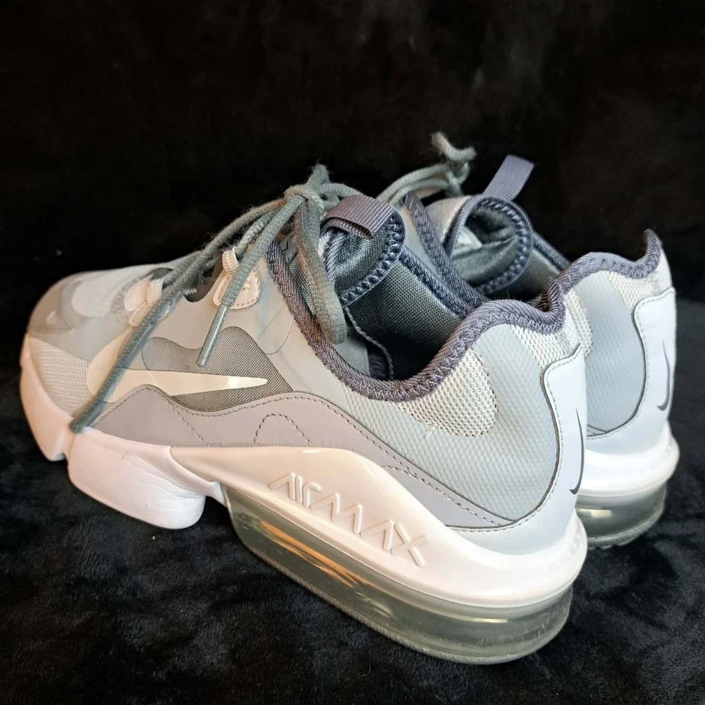 Nike Air Max Infinity 2 Pure Platinum Wolf Grey CU9452-007 Mens Size 10.5